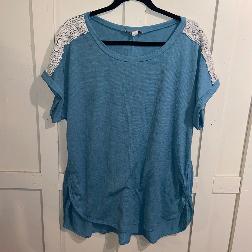 Misia lace sleeve blue top size 1x